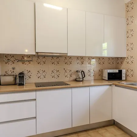 #391 Charming Share Pool & Garden * Albufeira