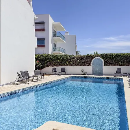 #391 Charming Share Pool & Garden Albufeira